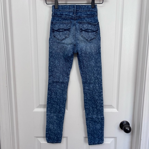 Blue Floral Skinny Jeans | Abercrombie Kids Size 10 - Picture 2 of 10